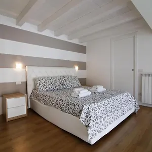 Conte Durini Apartments&rooms Bed & Breakfast Arcore